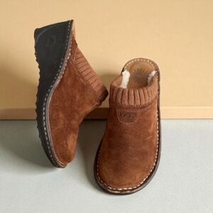 UGG Brown Suede Clogs with Knit Trim Size Woman's 7